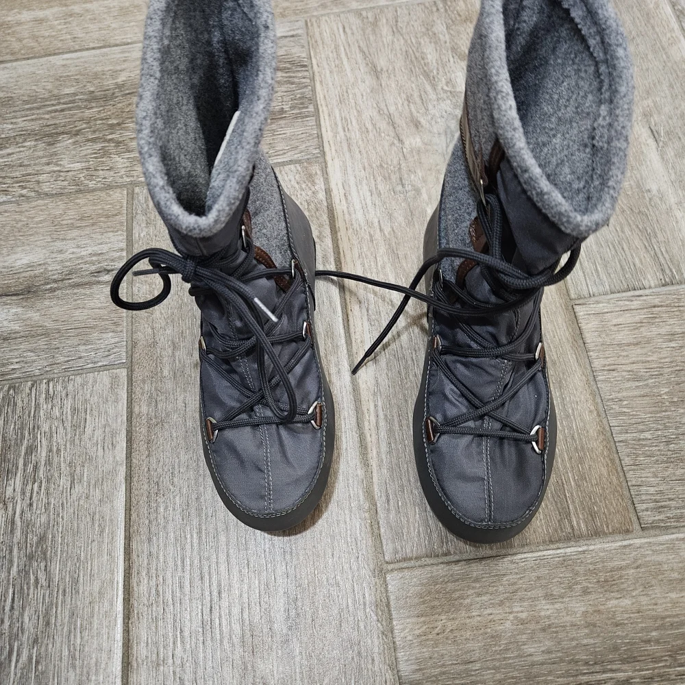 Moon Boot Gray Wool & Brown Leather Winter Boots - Picture 2 of 7